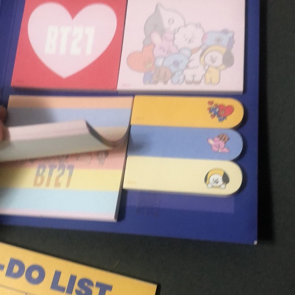 BT21 Sticky Notes - Picture 4 of 7